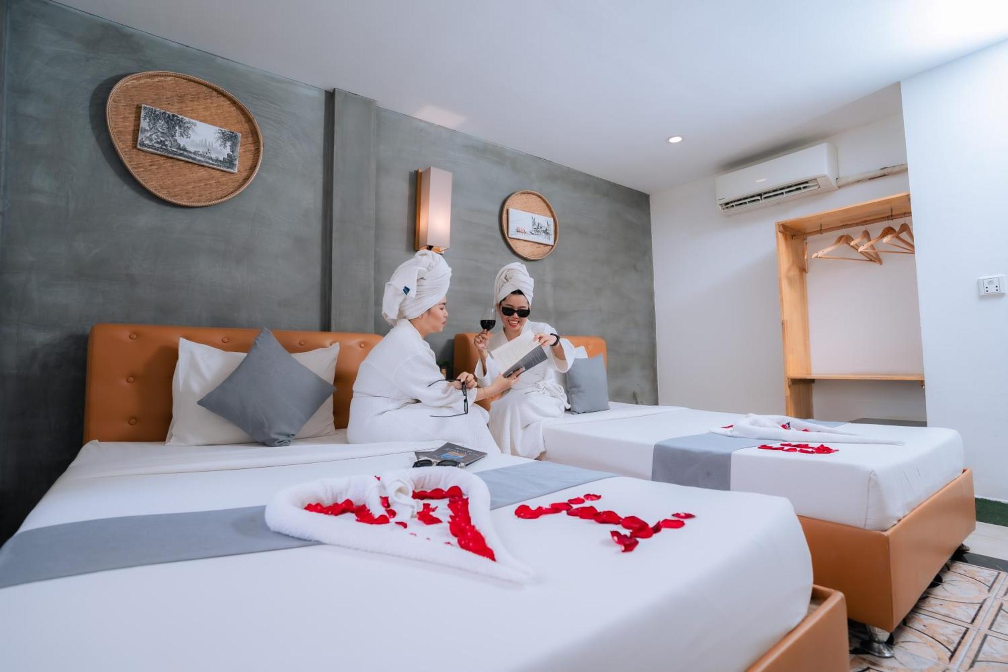 Grand Elevation Hotel Phnompen Kültér fotó