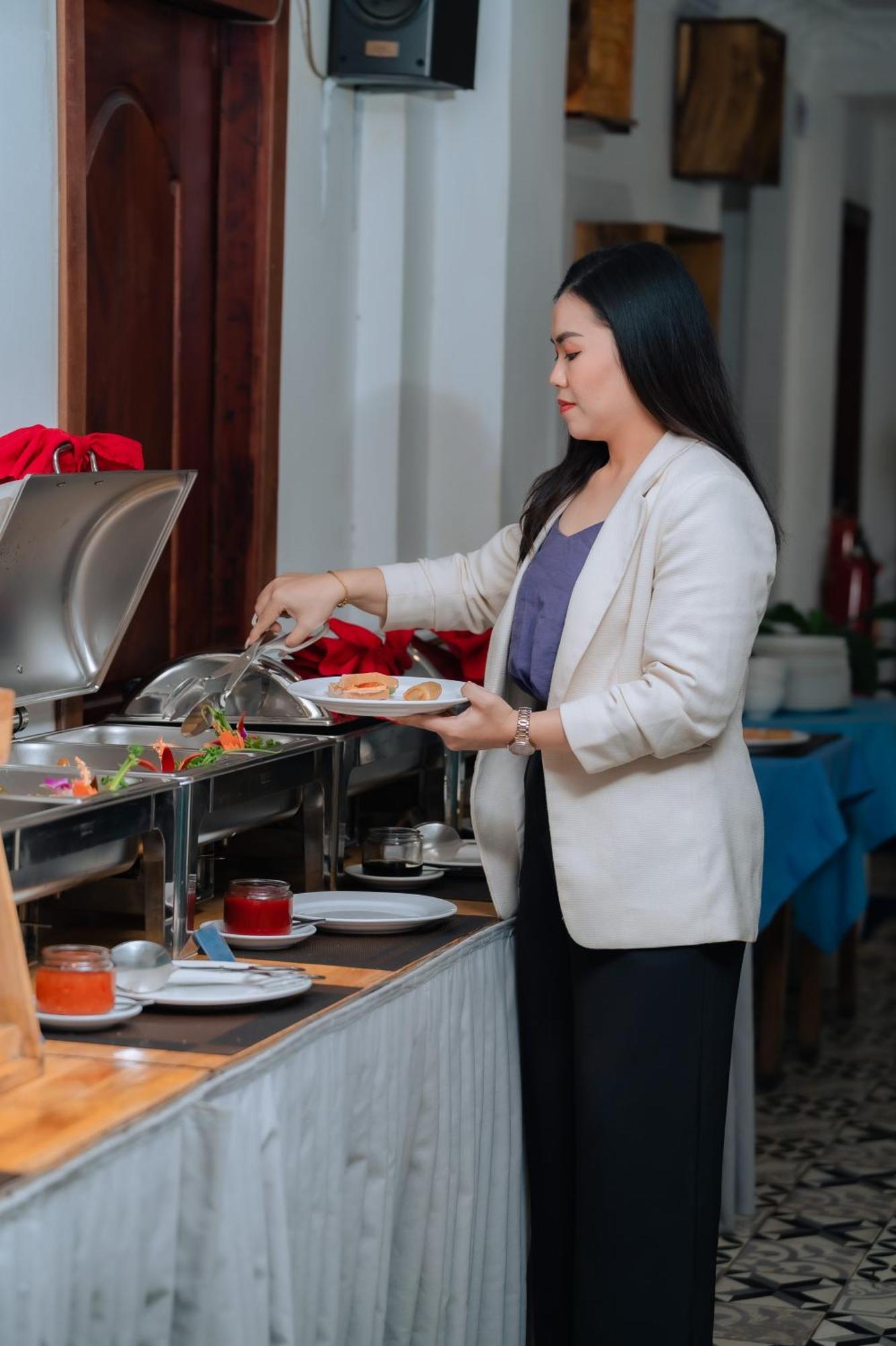 Grand Elevation Hotel Phnompen Kültér fotó