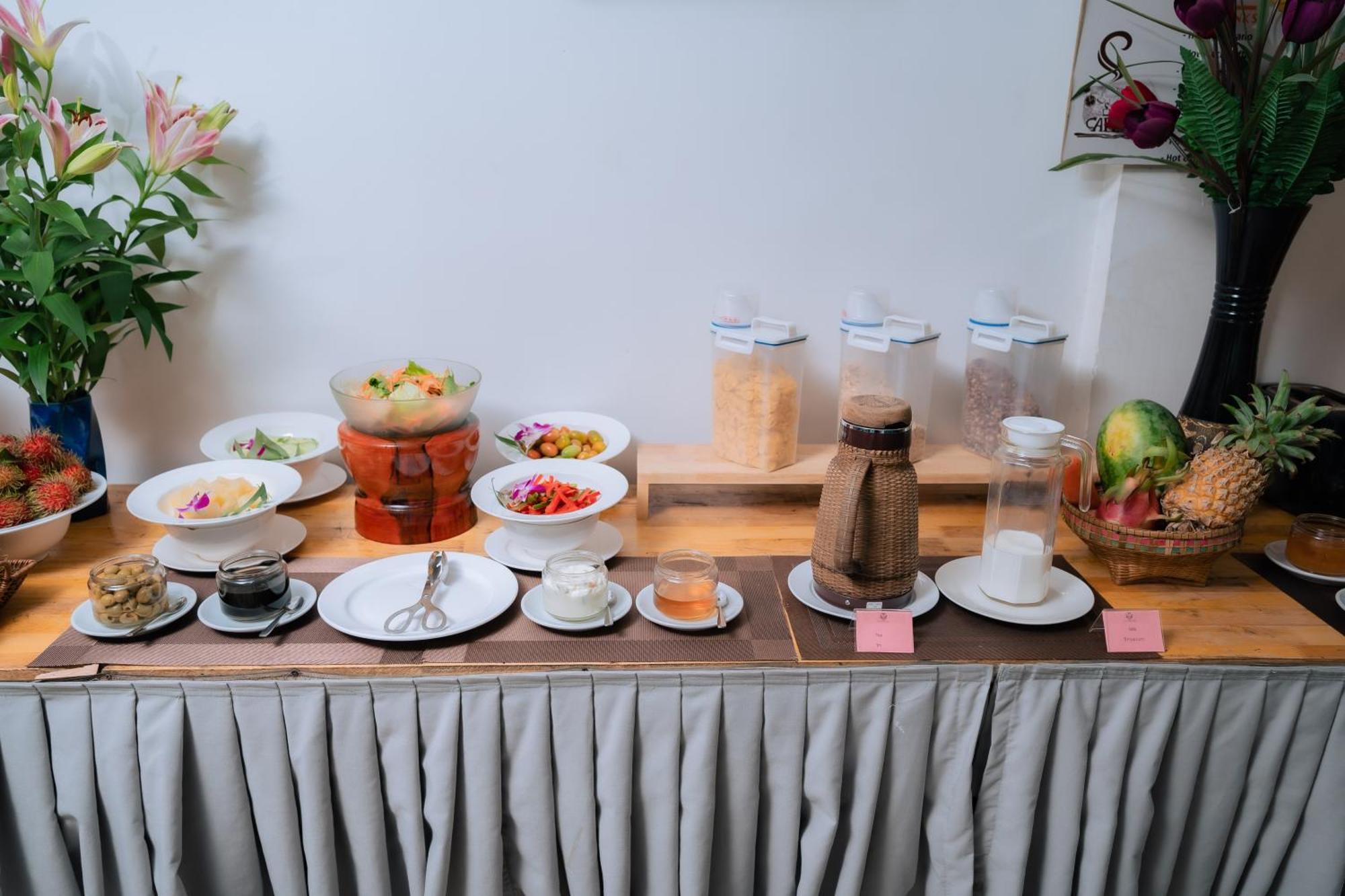 Grand Elevation Hotel Phnompen Kültér fotó